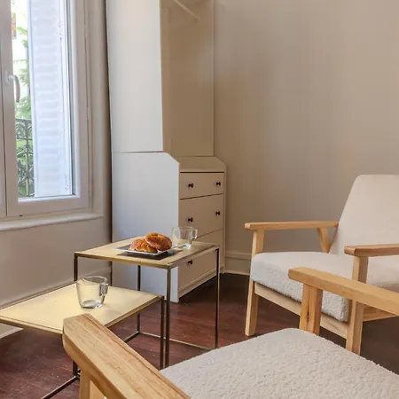 아파트 Golden Republique